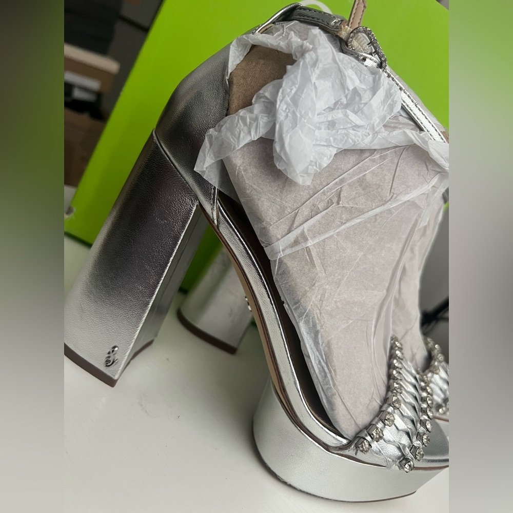 Like new Sam Edelman Silver Women's Shoes with Embellishments size 10 Worn1x